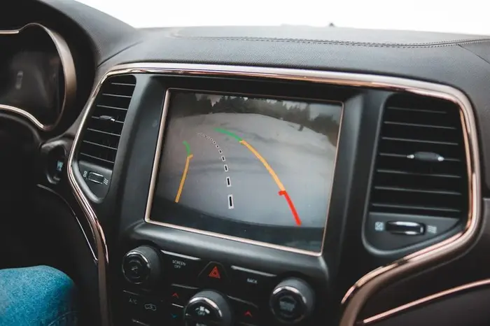 Reversing camera guidelines on a dash screen